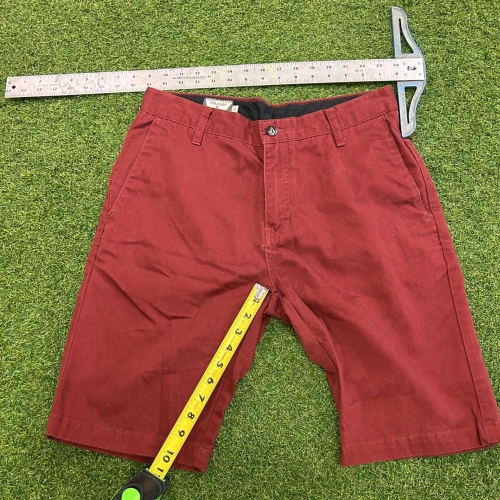 Volcom Mens Frickin Modern Fit Chino Shorts Burgundy Red Size 30 Skateboard Walk